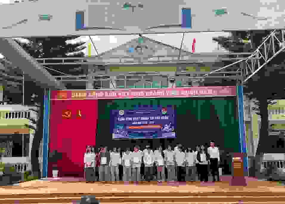 TRƯỜNG THPT NÀ TẤU TỔ CHỨC THÀNH CÔNG CHƯƠNG TRÌNH "TUẦN SINH HOẠT CHÍNH TRỊ ĐẦU KHÓA" NĂM HỌC 2026 – 2027